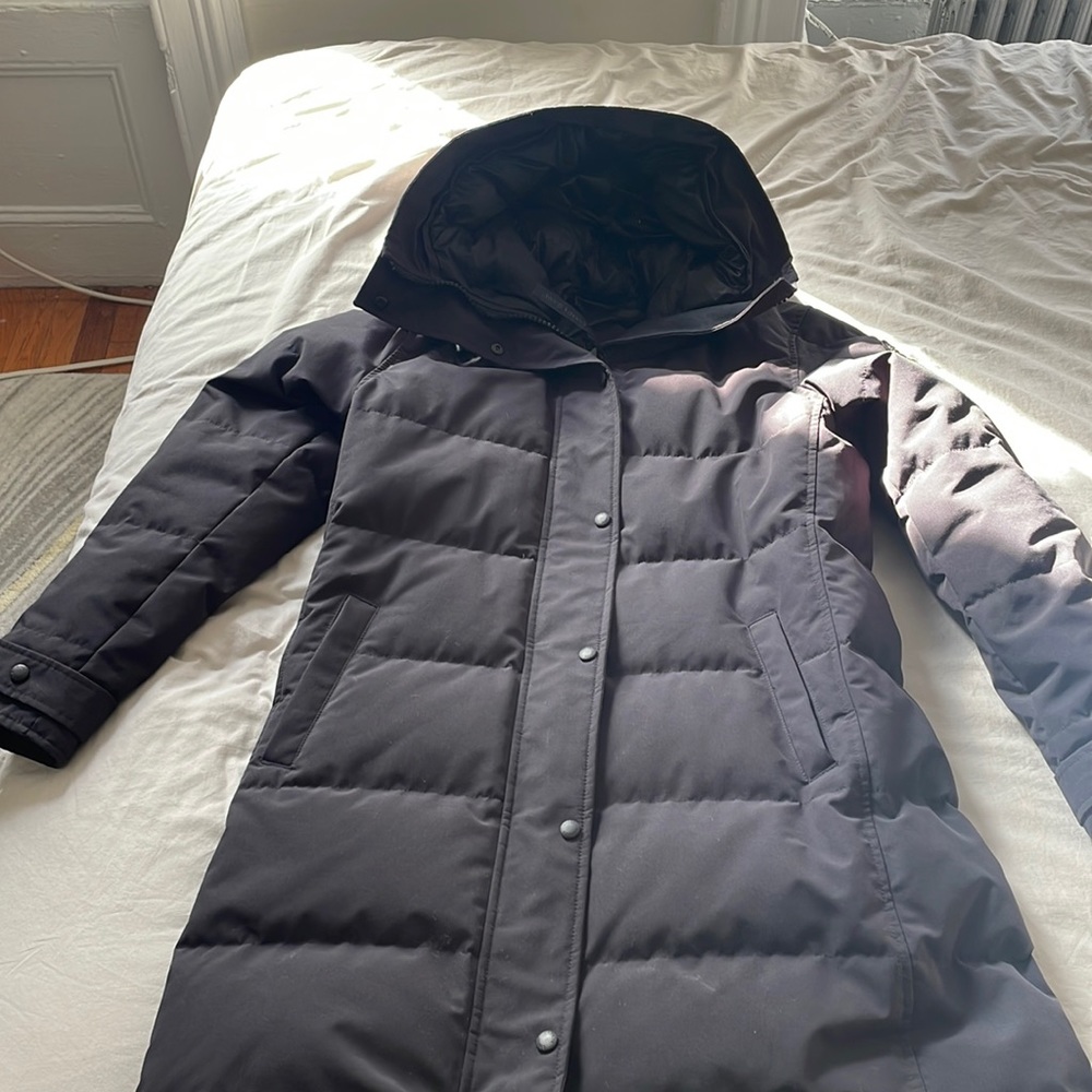 Women’s Canada Goose Black Parka Size L